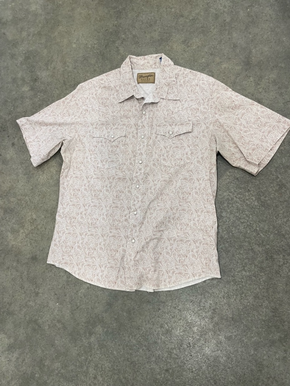 Wrangler Men’s Short-Sleeve Paisley Button-Up Shirt - Pale Pink